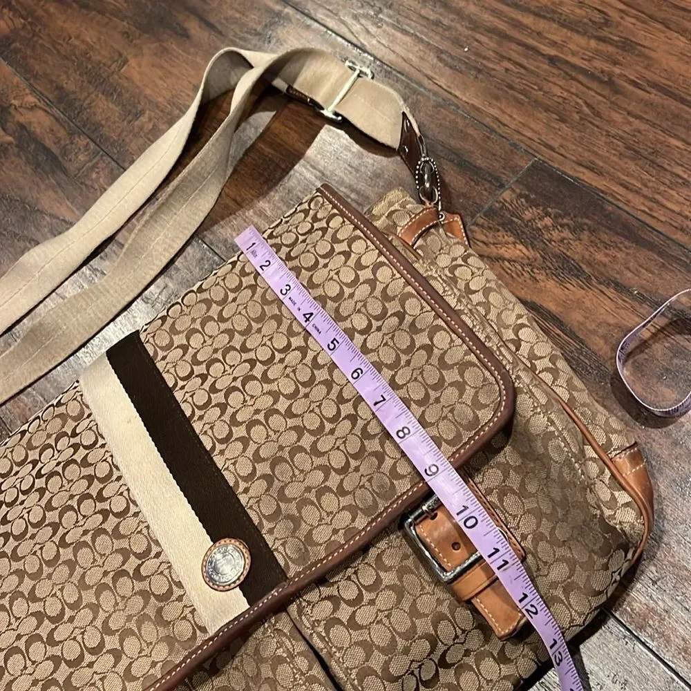 Coach Voyage Signature Messenger Bag in GUC signature jacquard fabric